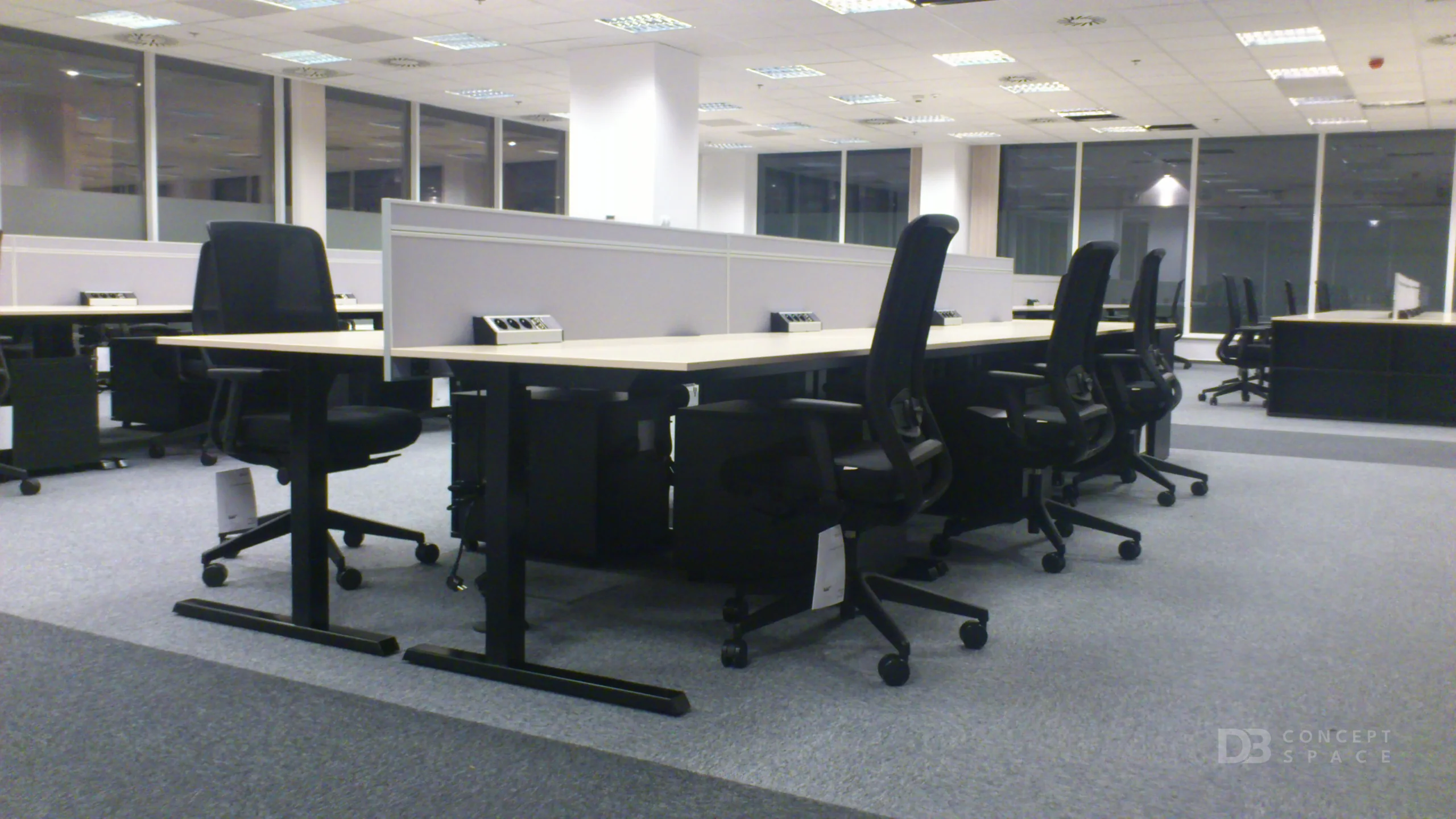 Realizacja DB Meble — open space, widoczna skala wdrożenia